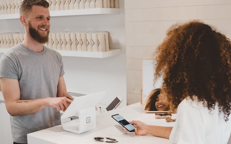 Retail & Ecommerce